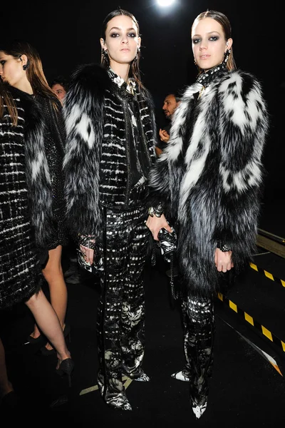 Look 35